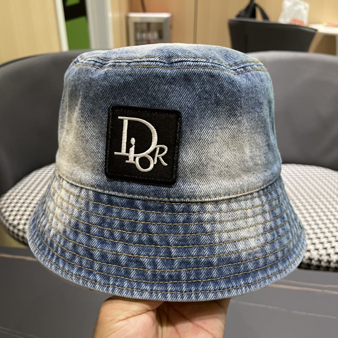 Christian Dior Caps